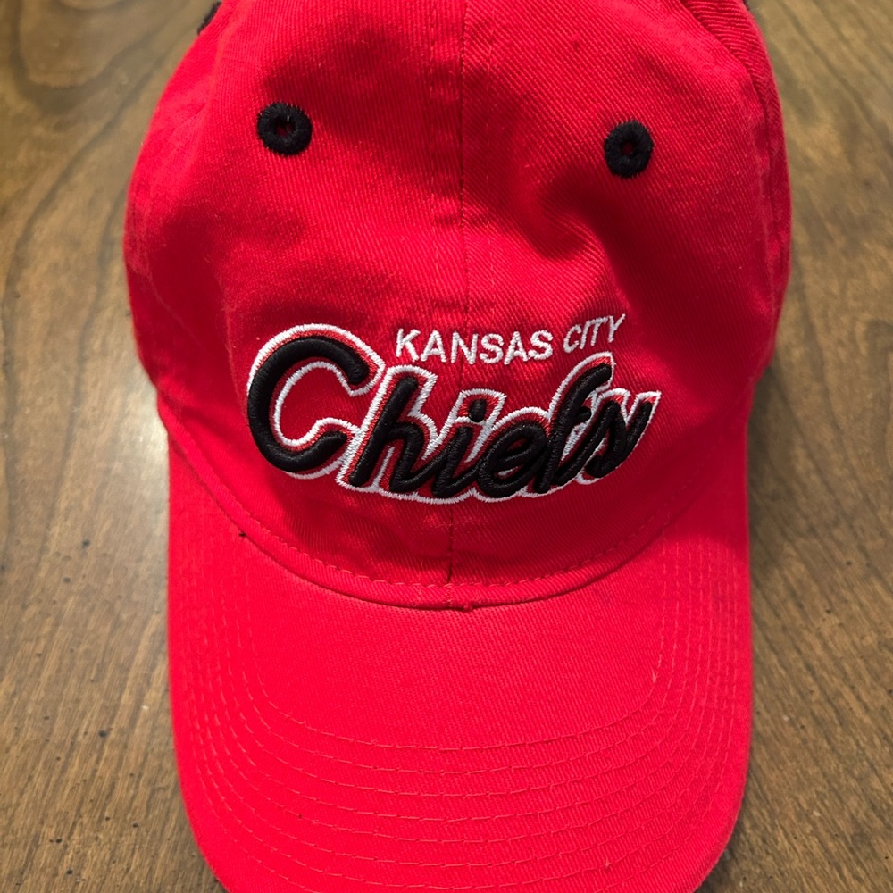 Vintage NFL Chiefs Embroidered Hat Adjustable One Size Unisex Red Black